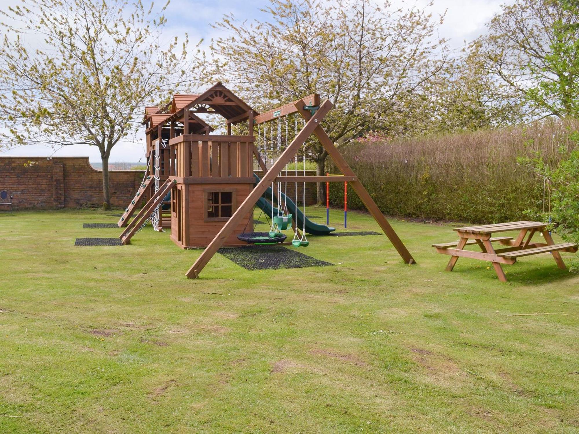 Eldin Hall Cottage 2 - Uk2484 スカーバラ エクステリア 写真